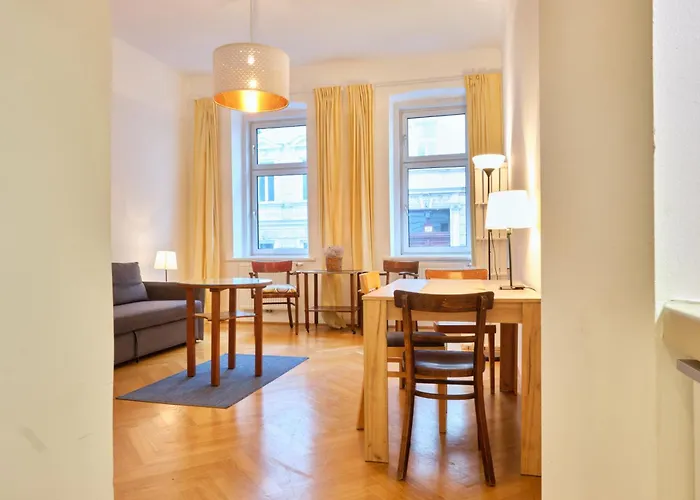 Chic - Near U3 Metro Apartamento *
